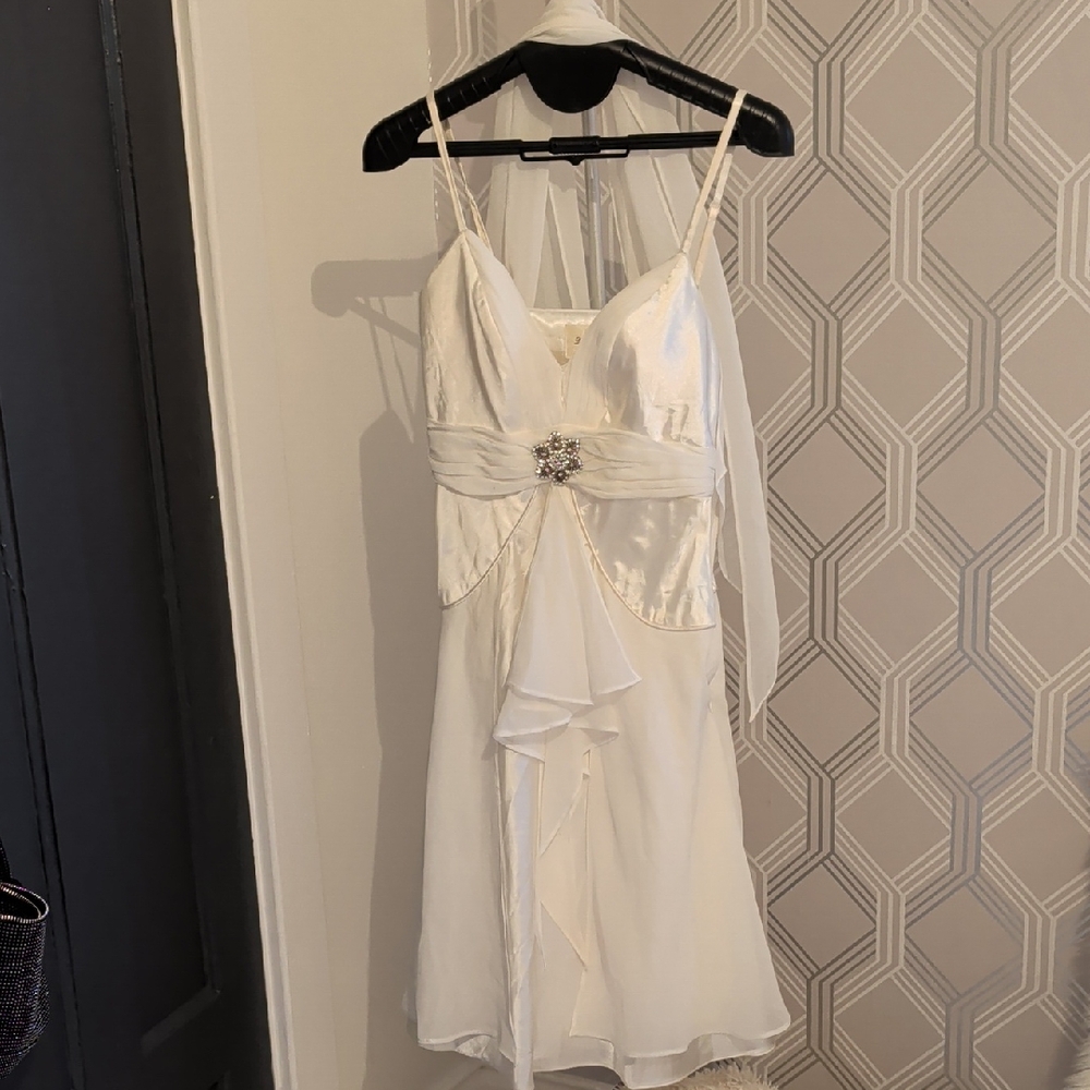 Dancing Queen White Midi Dress